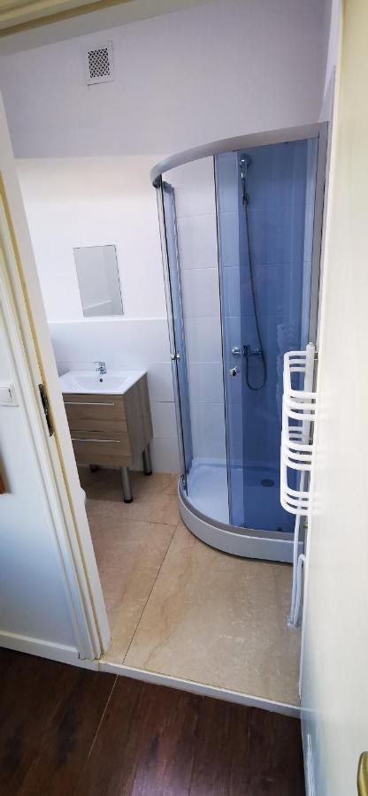 Warszawa-ursus Hotel Varsovia